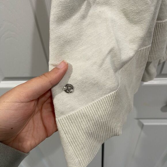 Lululemon Free To Coast Poncho Wrap Sweater Heathered Dove Gray Cream Women’s OS - Picture 11 of 12